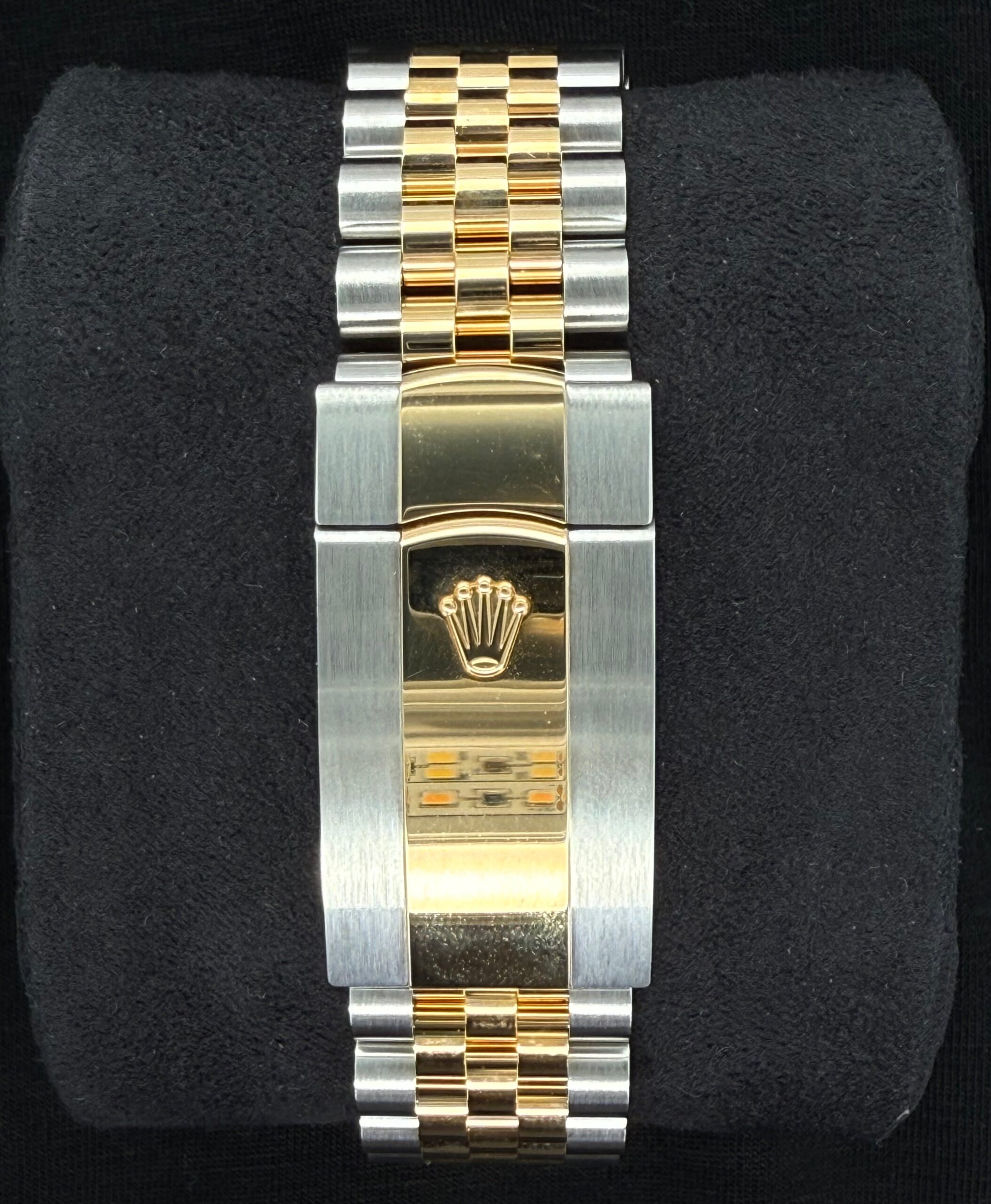 Rolex Sky-Dweller Two Tone Yellow Gold Champagne Dial 326933 | 2023 | 42mm - Image 6