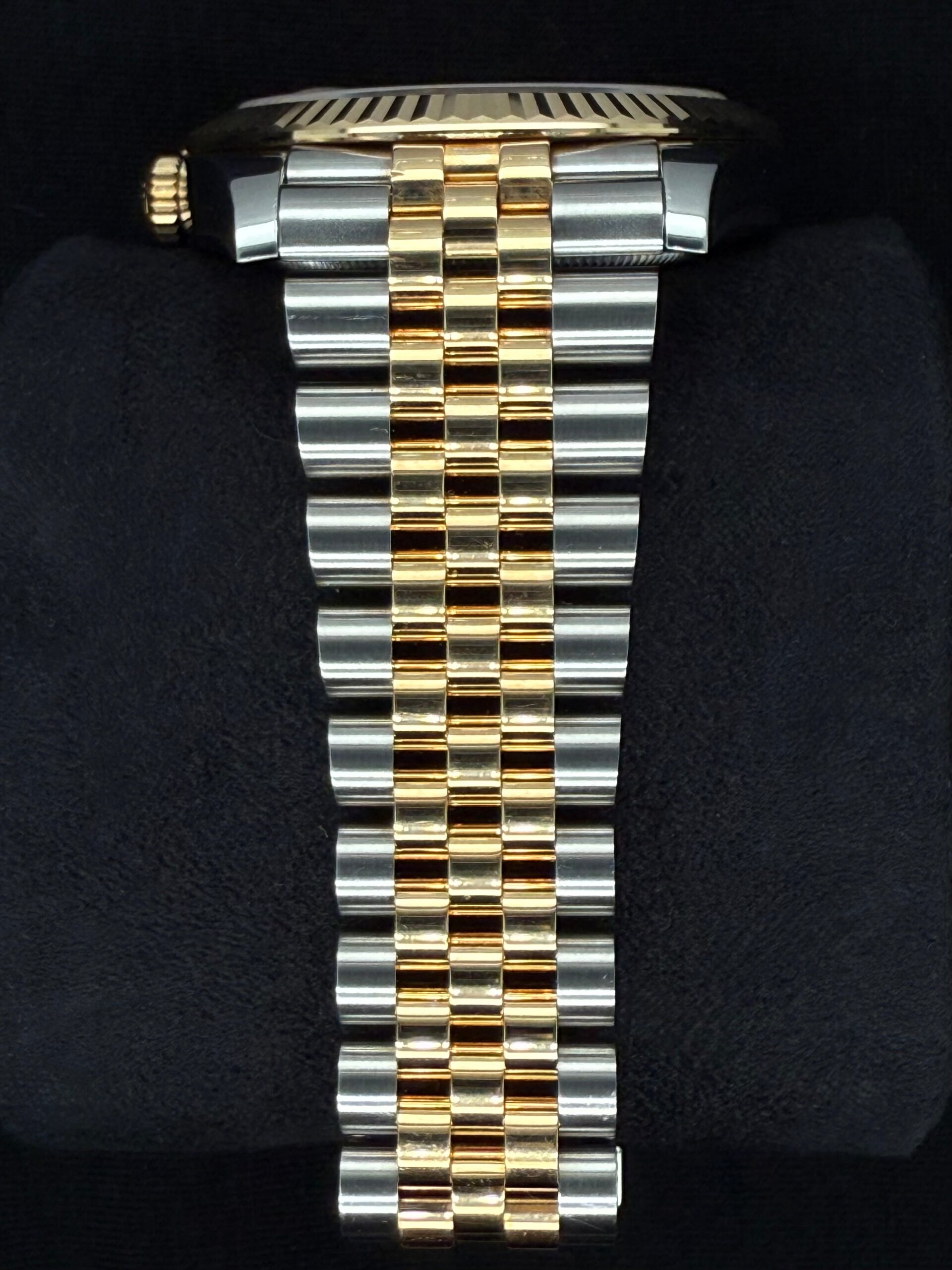 Rolex Datejust 41 Two Tone Yellow Gold Champagne ‘Sticks’ Dial 126333 | 2024 | 41mm - Image 4