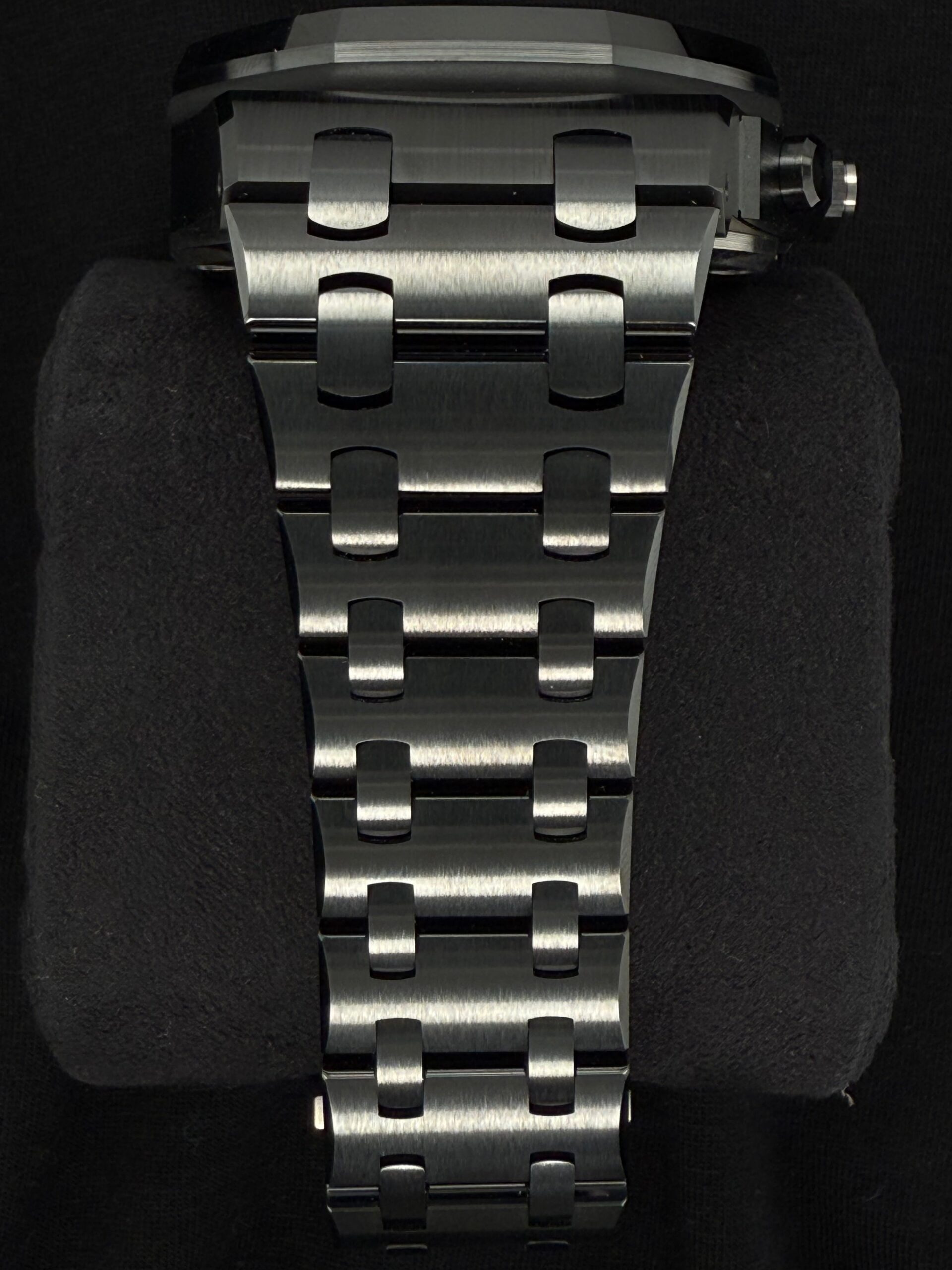 Audemars Piguet Royal Oak Offshore Ceramic 26238CE.OO.1300CE.01 | 2024 | 42mm - Image 5