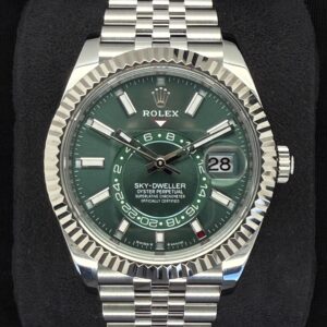 Rolex Sky-Dweller Mint Green Dial Jubilee 336934 | 2025 | 42mm