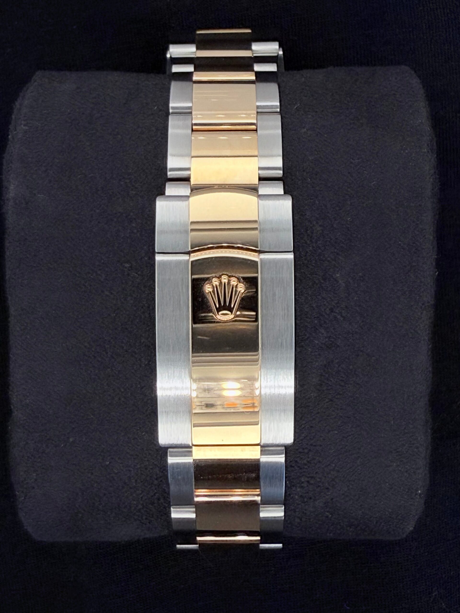 Rolex Datejust 41 Two Tone Yellow Gold with Black 'Sticks' Dial 126333 | 2022 | 41mm - Image 6