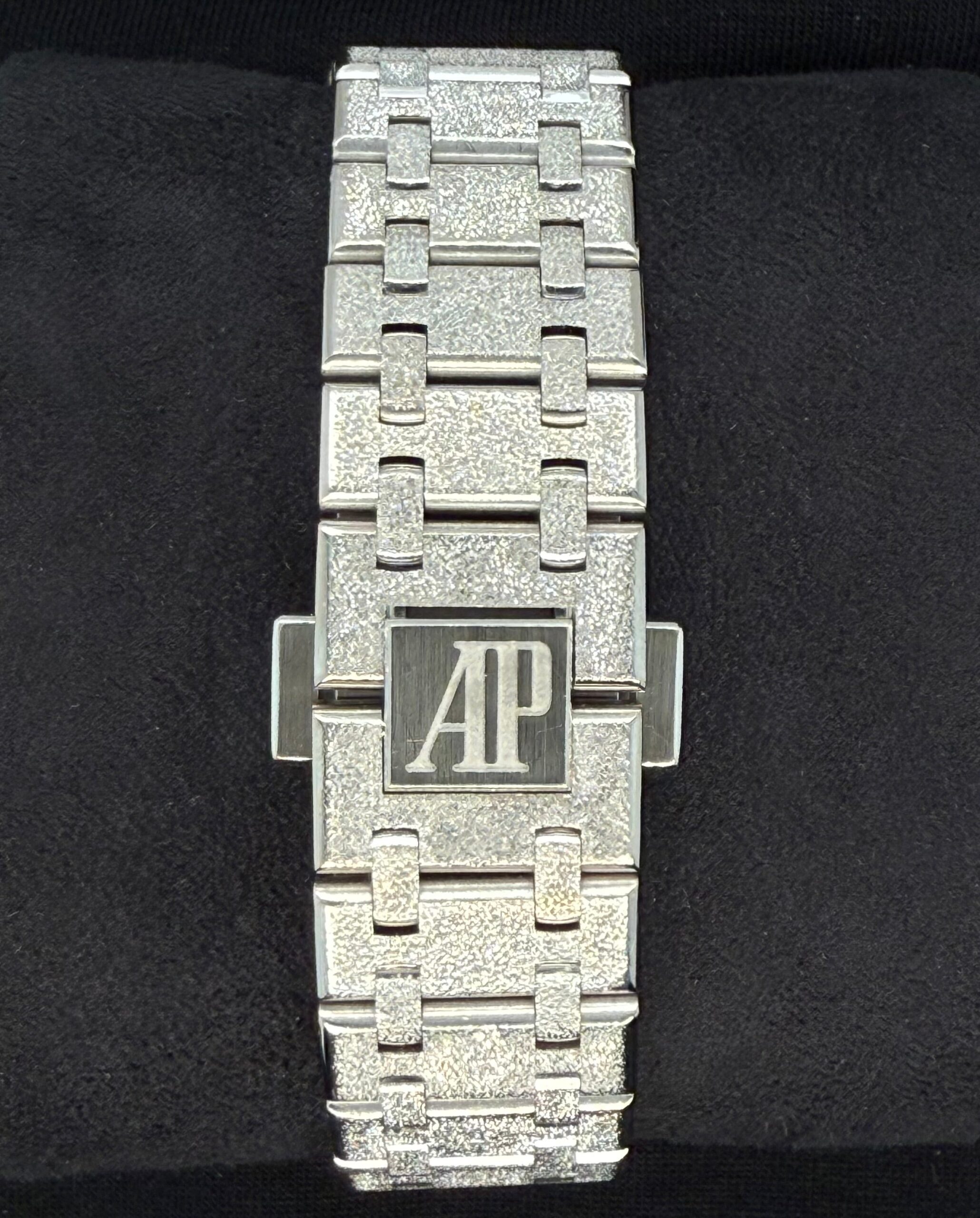 Audemars Piguet Royal Oak Lady 18ct White Gold Silver Dial 67653BC | 2020 | 33mm - Image 6