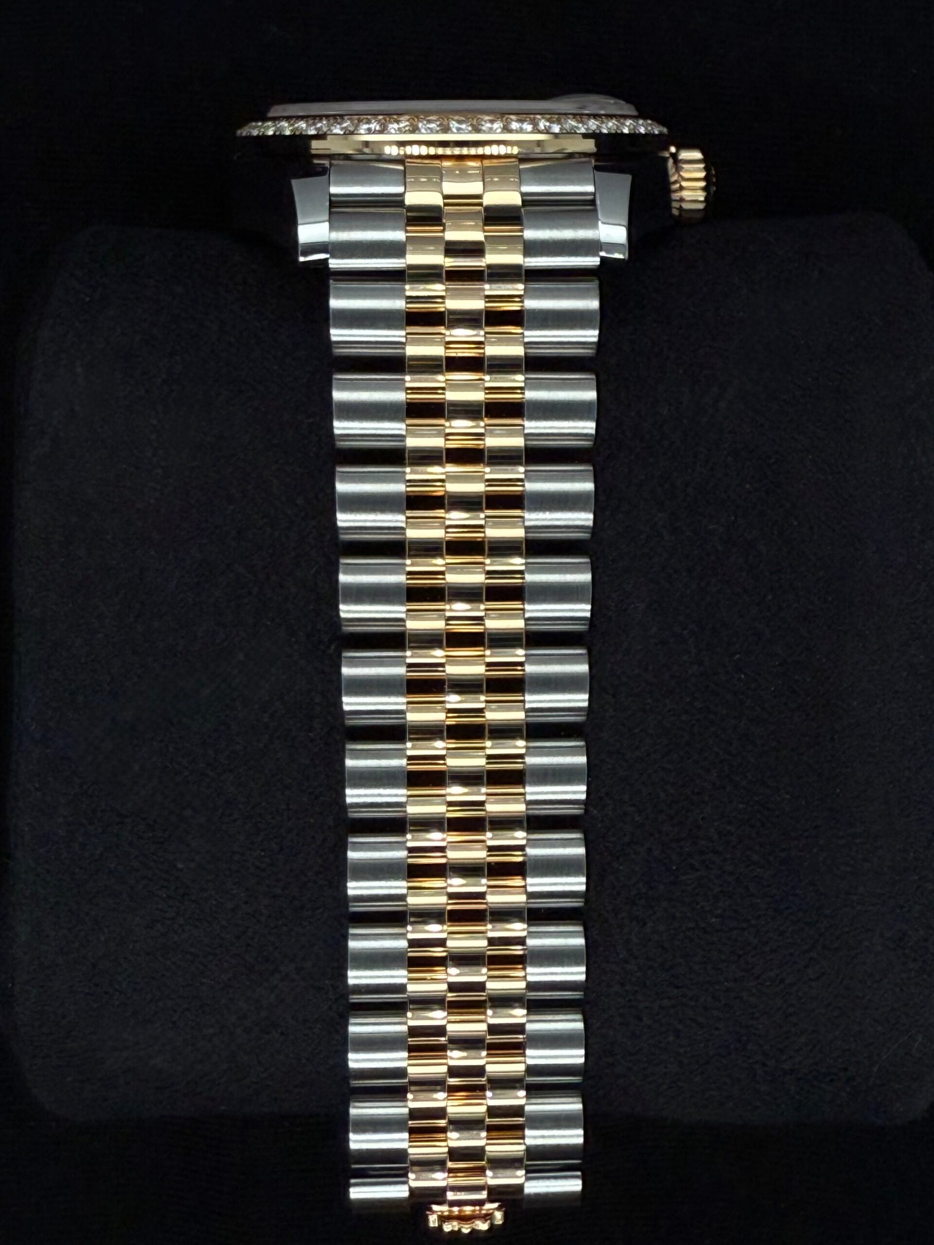 Rolex Datejust 31 "MOP" Black Mother of Pearl Dial with Factory-Set Diamond Bezel 278383RBR | 2025 | 31mm - Image 4