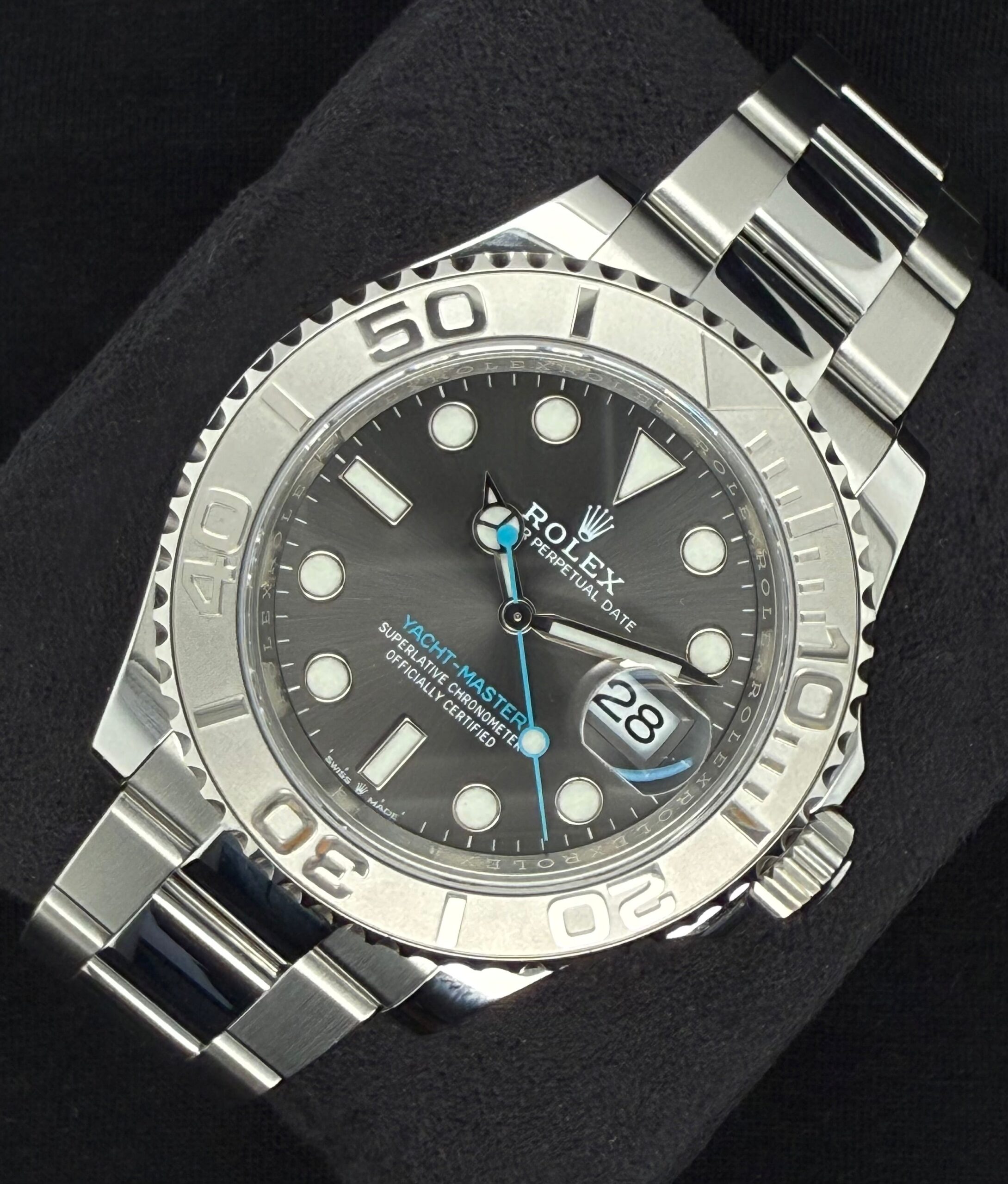 Rolex Yacht-Master 40 Rhodium Dial Platinum Bezel 126622 | 2022 | 40mm - Image 3