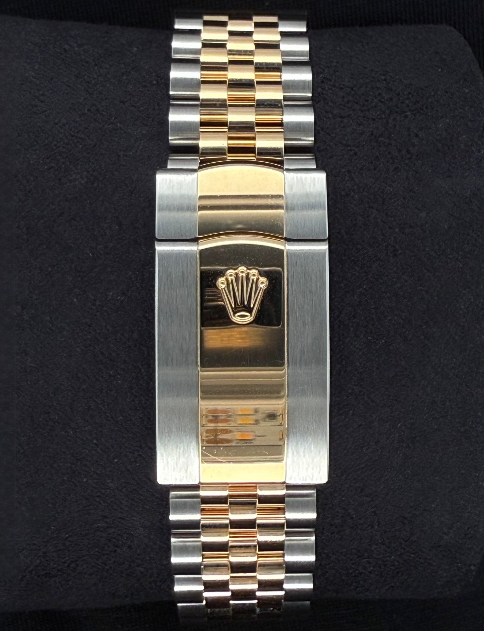 Rolex Datejust 36 Two-Tone Yellow Gold White Roman Dial 126233 | 2025 | 36mm - Image 6