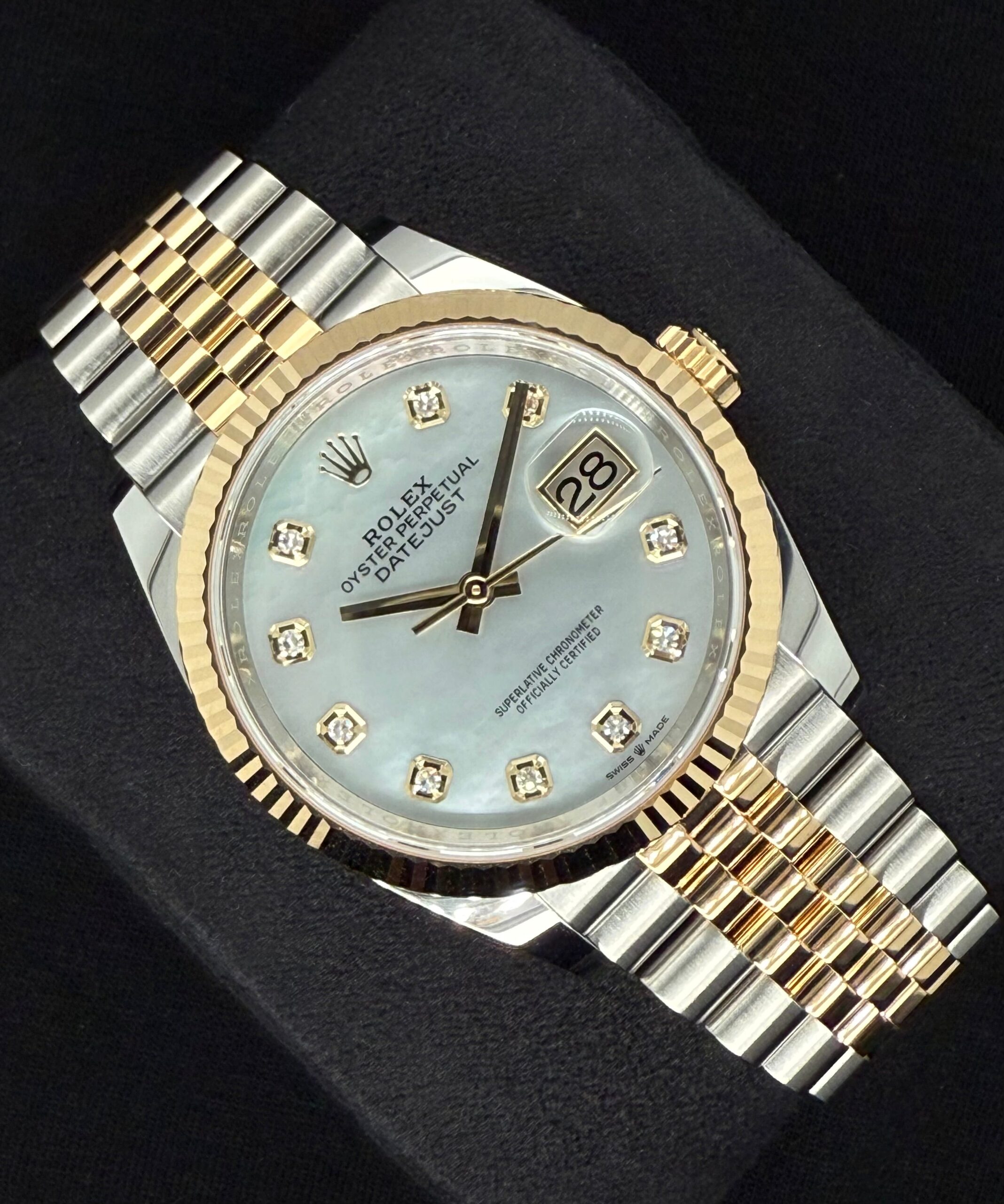 Rolex Datejust 36 Two-Tone Yellow Gold Mother of Pearl ‘MOP’ Diamond Dial 126233 | 2023 | 36mm - Image 2