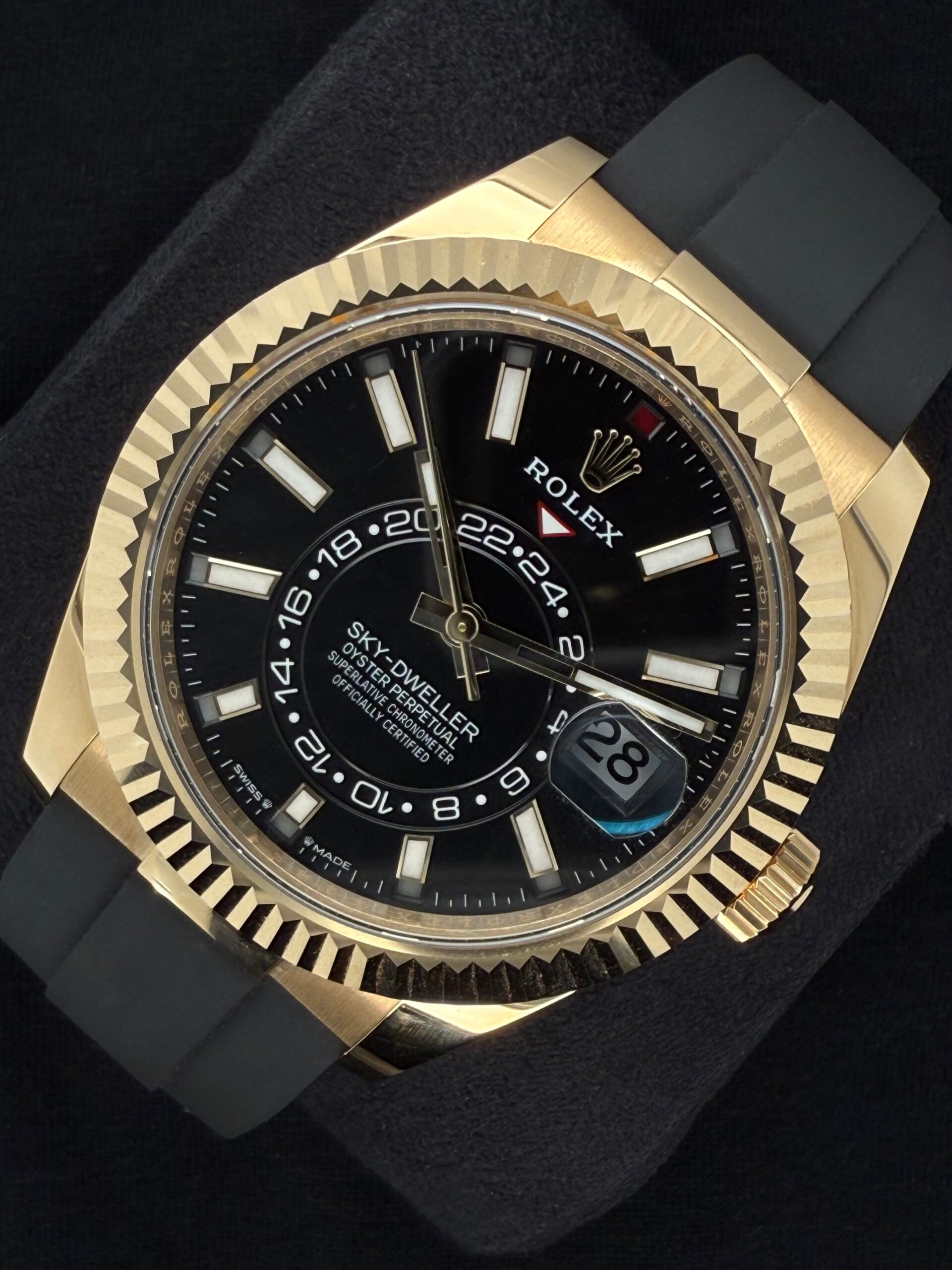 Rolex Sky-Dweller Yellow Gold Black Dial Oysterflex 336238 | 2025 | 42mm - Image 3