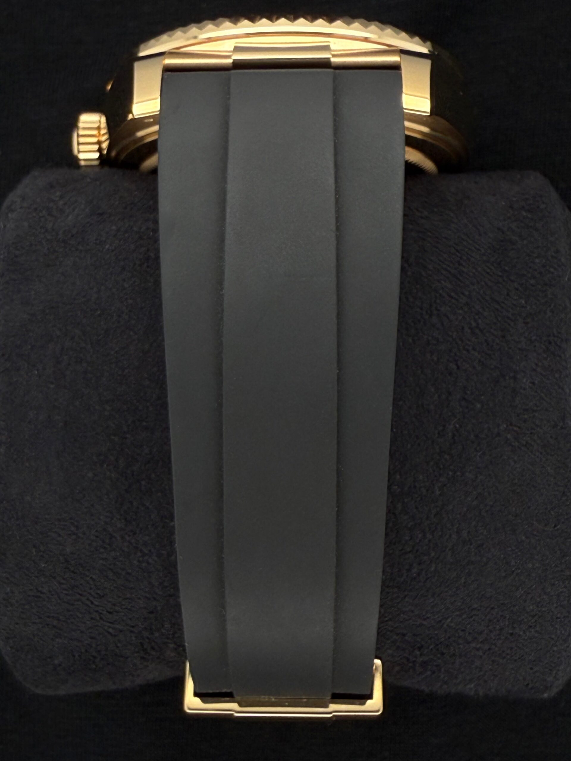 Rolex Sky-Dweller Yellow Gold Black Dial Oysterflex 336238 | 2025 | 42mm - Image 4