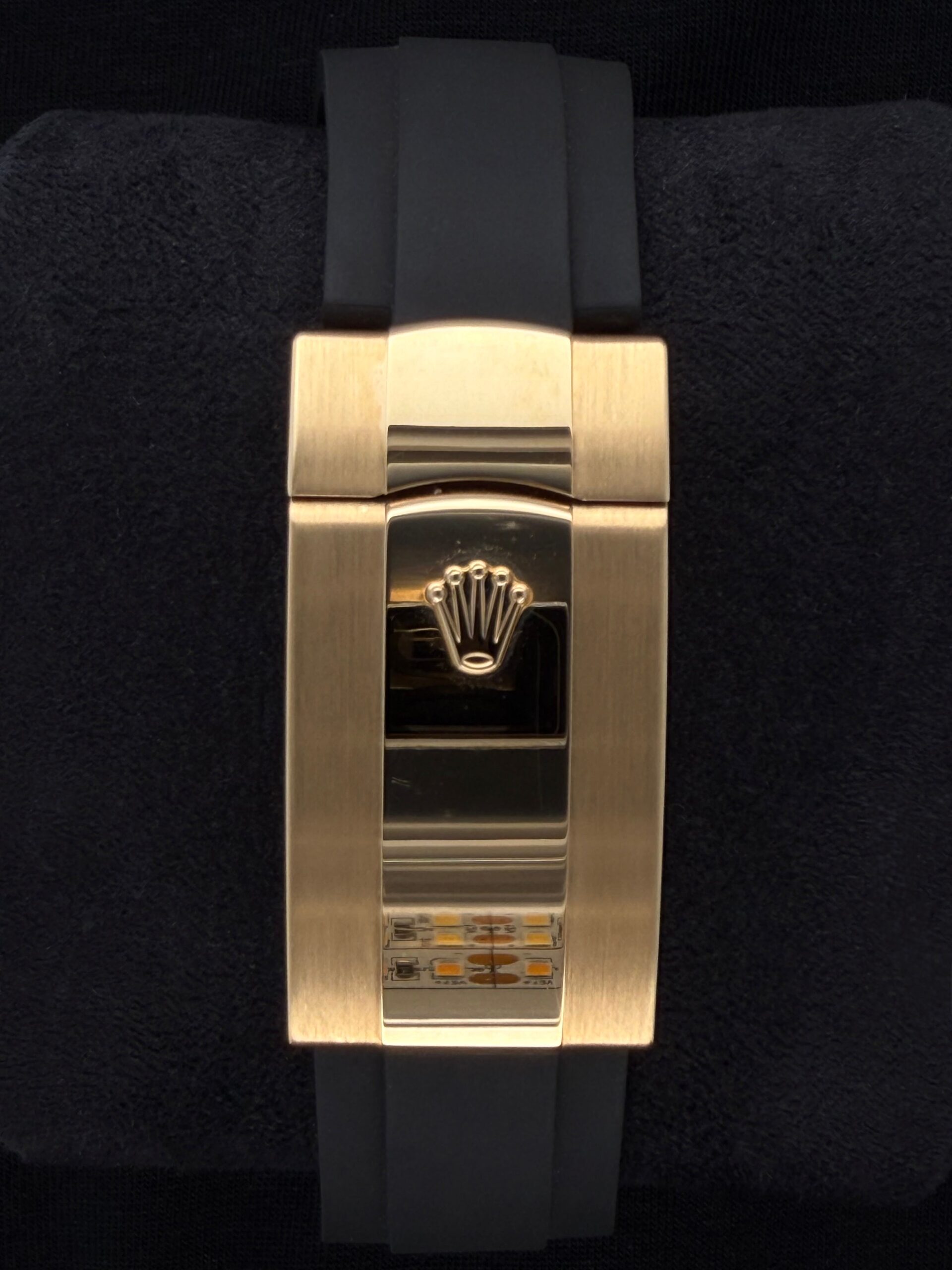 Rolex Sky-Dweller Yellow Gold Black Dial Oysterflex 336238 | 2025 | 42mm - Image 6