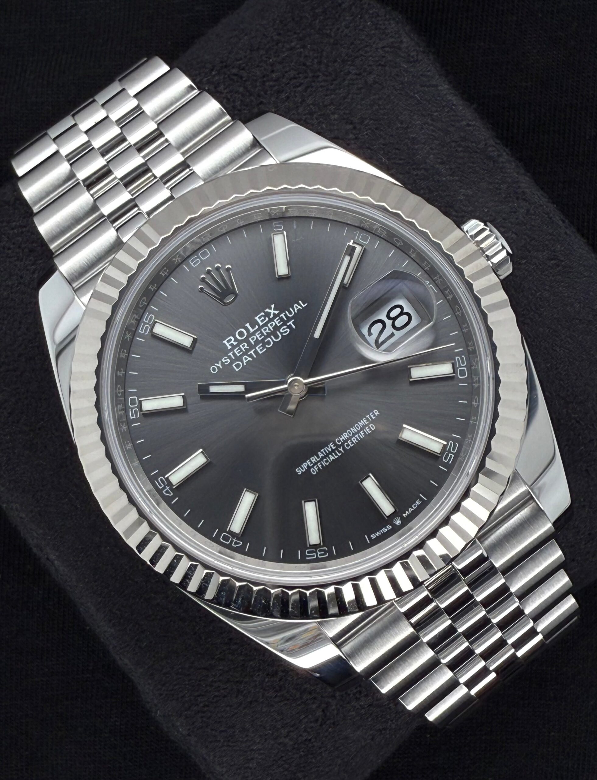 Rolex Datejust 41 Rhodium Grey Dial Fluted Jubilee Steel 126334 | 2025 | 41mm - Image 2