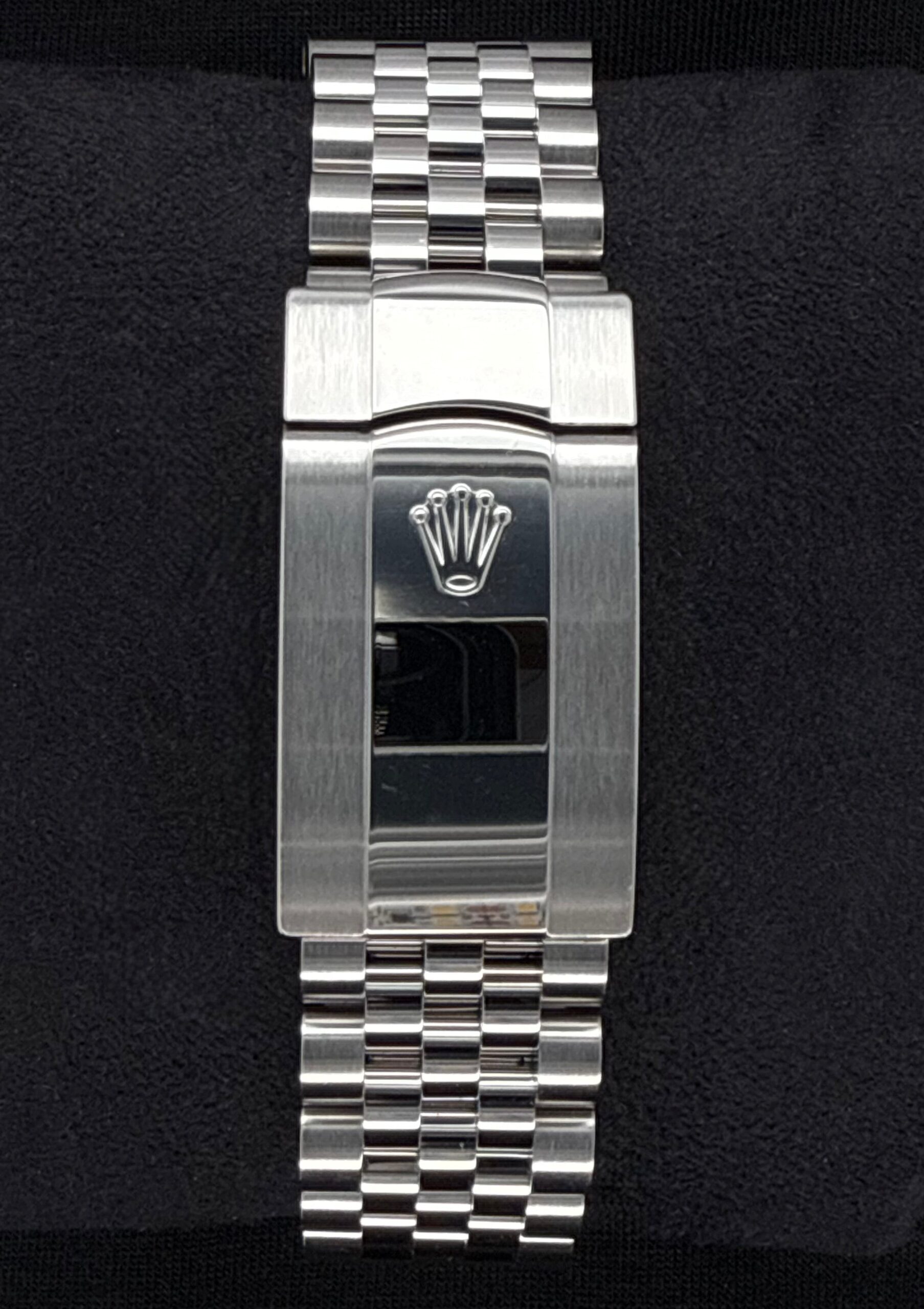 Rolex Datejust 41 Rhodium Grey Dial Fluted Jubilee Steel 126334 | 2025 | 41mm - Image 6