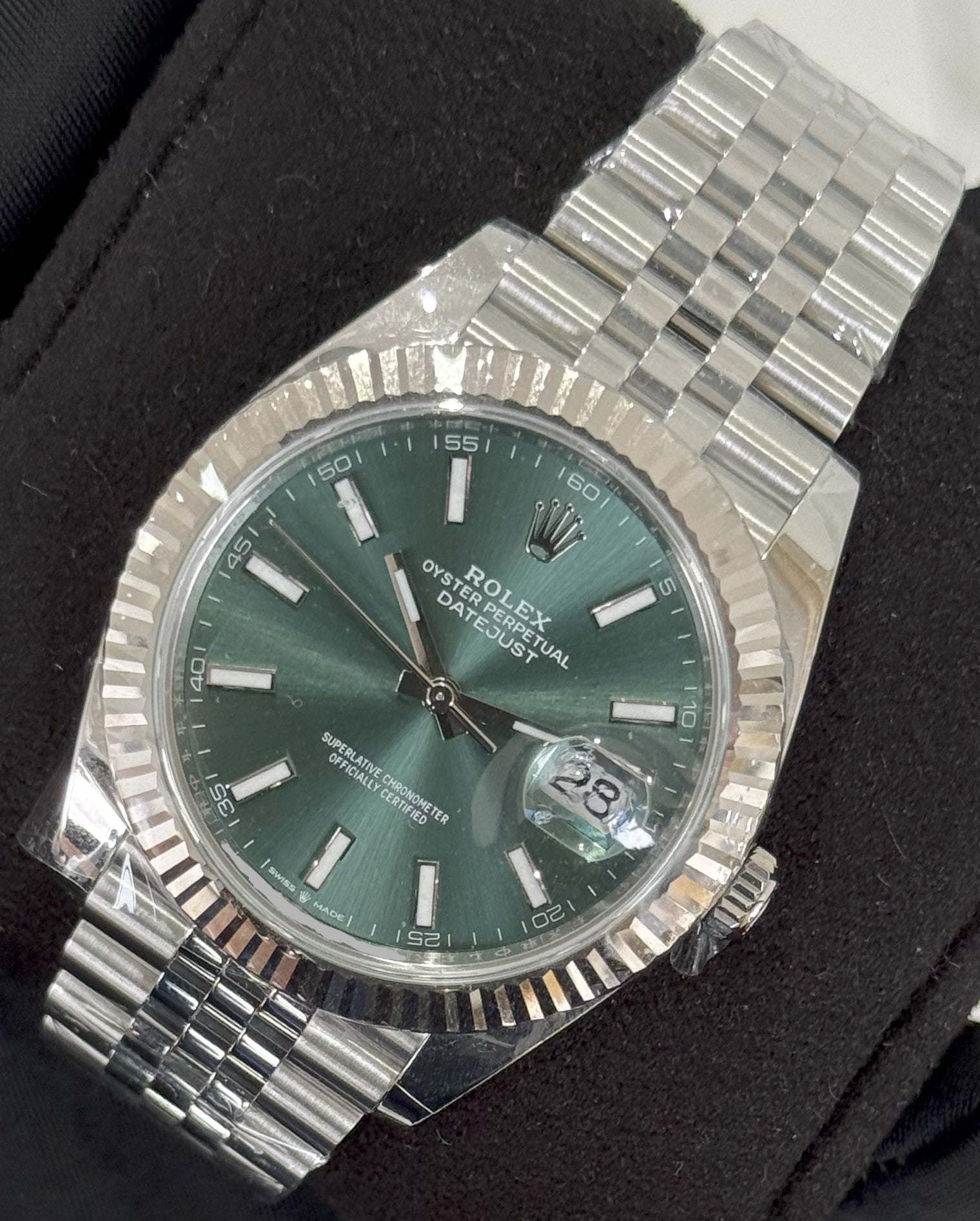 Rolex Datejust 41 Mint Green Dial Fluted Bezel Jubilee Stainless Steel 126334 | 2022 | 41mm - Image 3